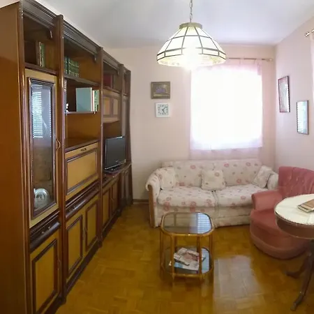 Apartments Free Parking Big Garden Peroj Room photo